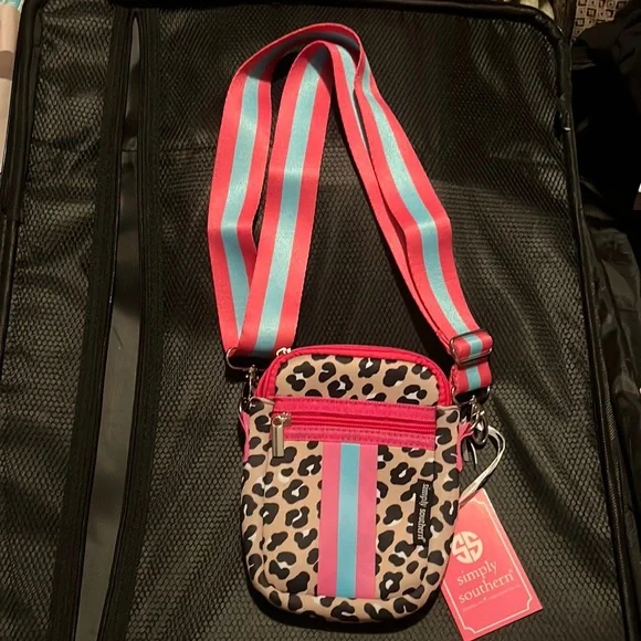 Simply Southern Leopard and Pink Crossbody Bag - Picture 1 of 5